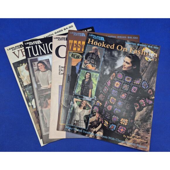 Vintage Leisure Arts Crochet Vests Tunics 5 Pattern Booklets - Picture 1 of 11
